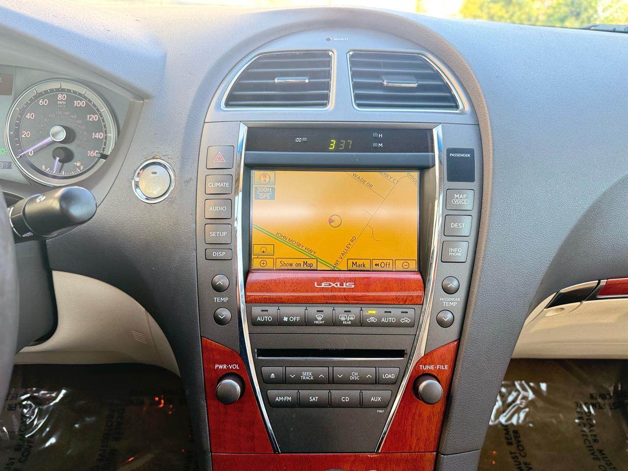 Lexus ES 350 4dr Sdn 2010