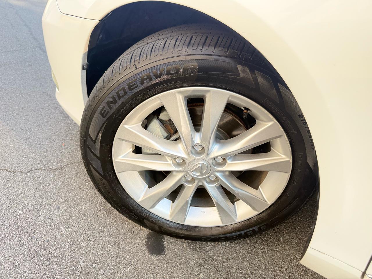 Lexus ES 350 4dr Sdn 2010