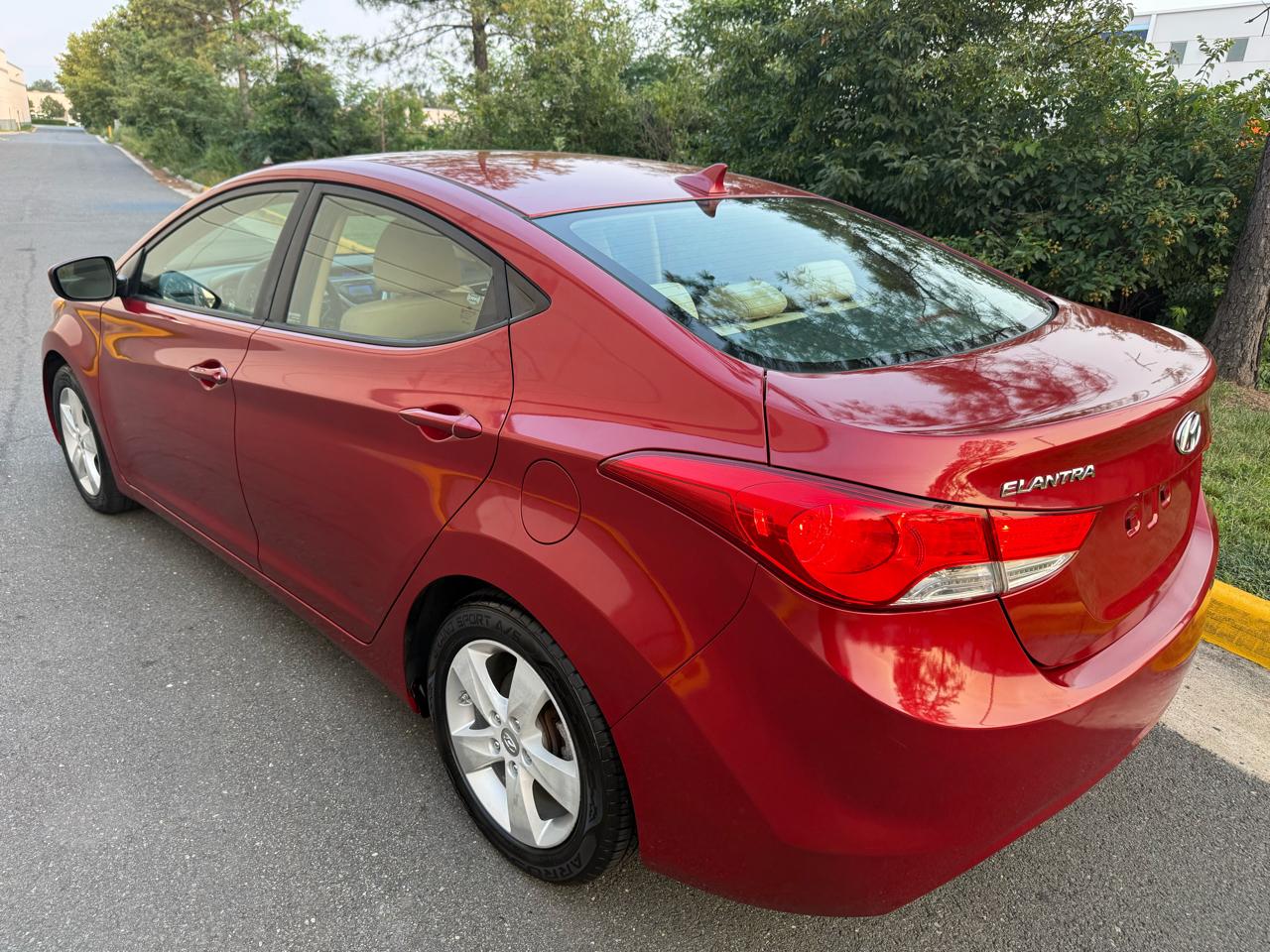 Hyundai Elantra 4dr Sdn Auto GLS (Ulsan Plant) 2012