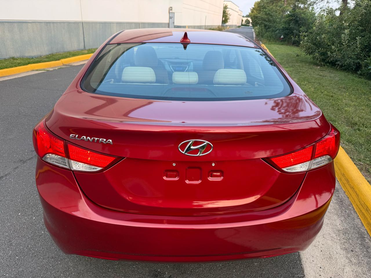 Hyundai Elantra 4dr Sdn Auto GLS (Ulsan Plant) 2012