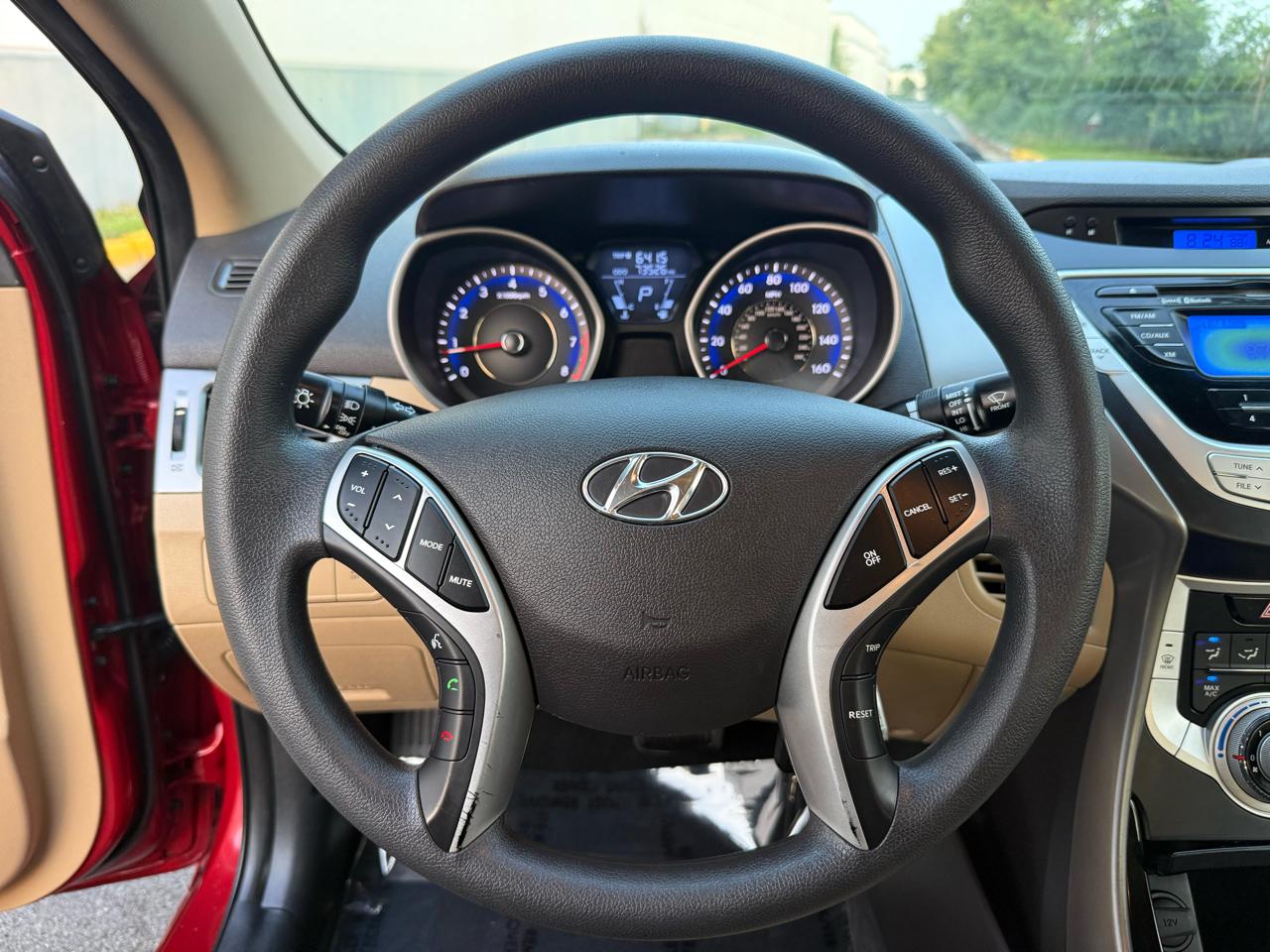 Hyundai Elantra 4dr Sdn Auto GLS (Ulsan Plant) 2012