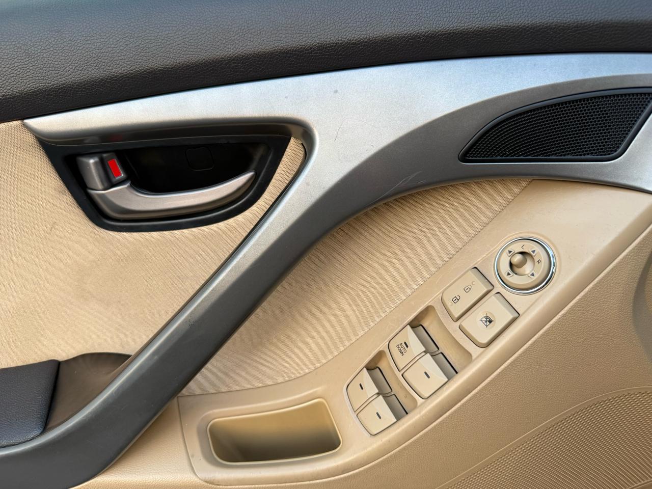 Hyundai Elantra 4dr Sdn Auto GLS (Ulsan Plant) 2012
