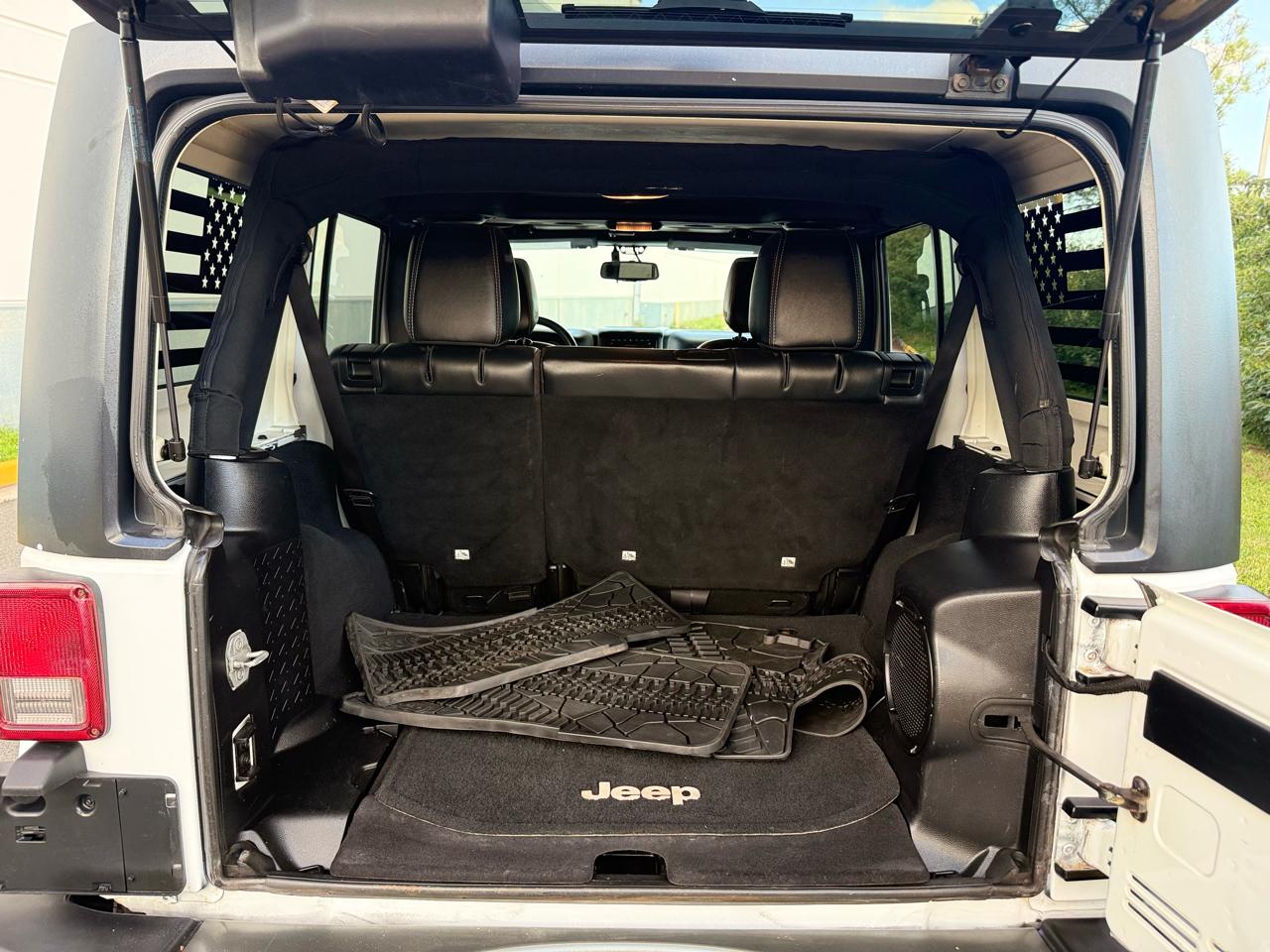 Jeep Wrangler Unlimited 4WD 4dr Freedom Edition *Ltd Avail* 2013