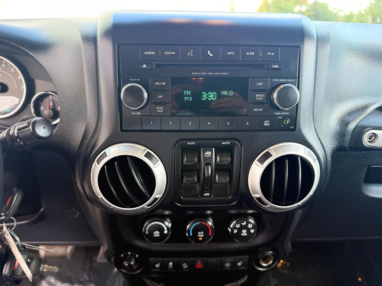 Jeep Wrangler Unlimited 4WD 4dr Freedom Edition *Ltd Avail* 2013