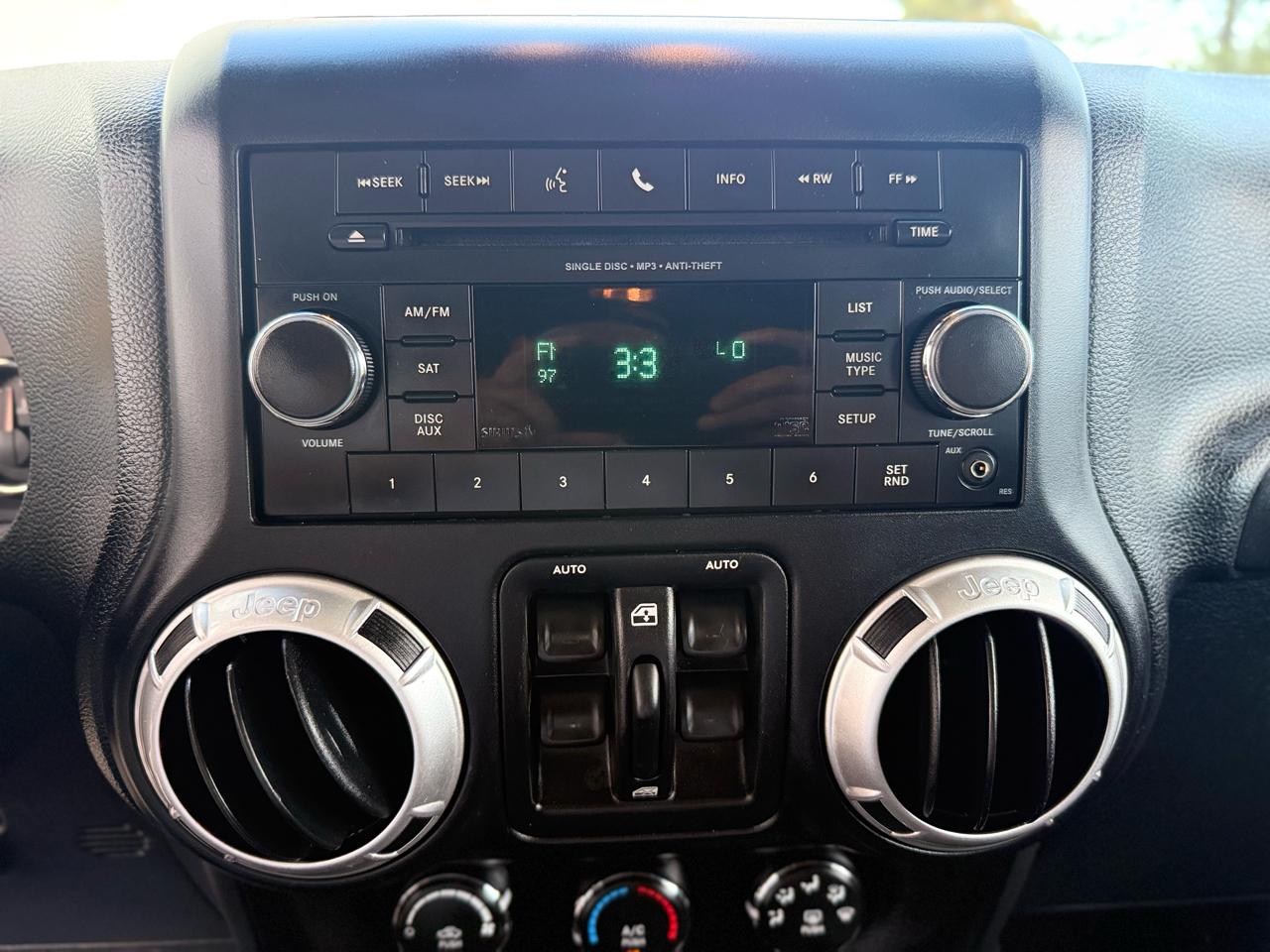 Jeep Wrangler Unlimited 4WD 4dr Freedom Edition *Ltd Avail* 2013