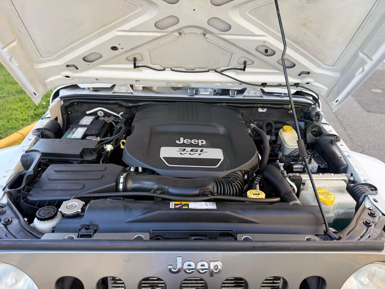 Jeep Wrangler Unlimited 4WD 4dr Freedom Edition *Ltd Avail* 2013