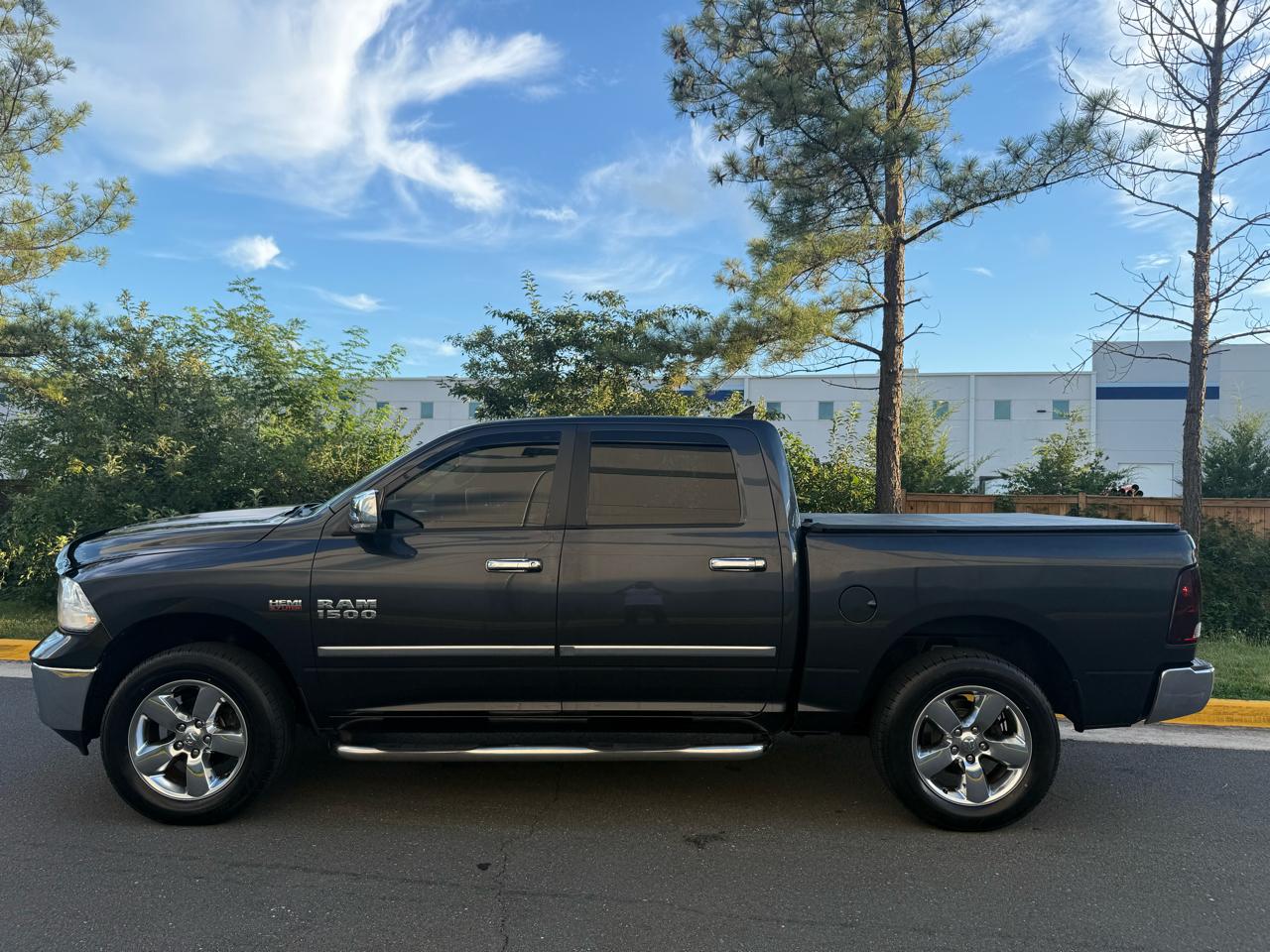 RAM 1500 4WD Crew Cab 140.5" Big Horn 2014