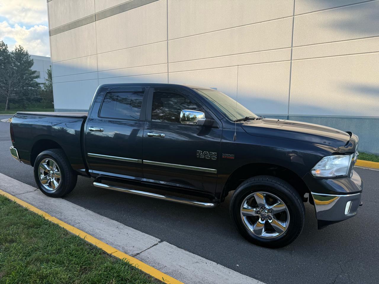 RAM 1500 4WD Crew Cab 140.5" Big Horn 2014