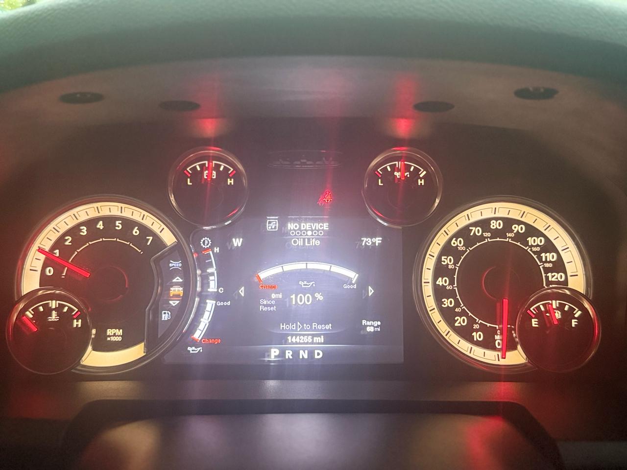 RAM 1500 4WD Crew Cab 140.5" Big Horn 2014