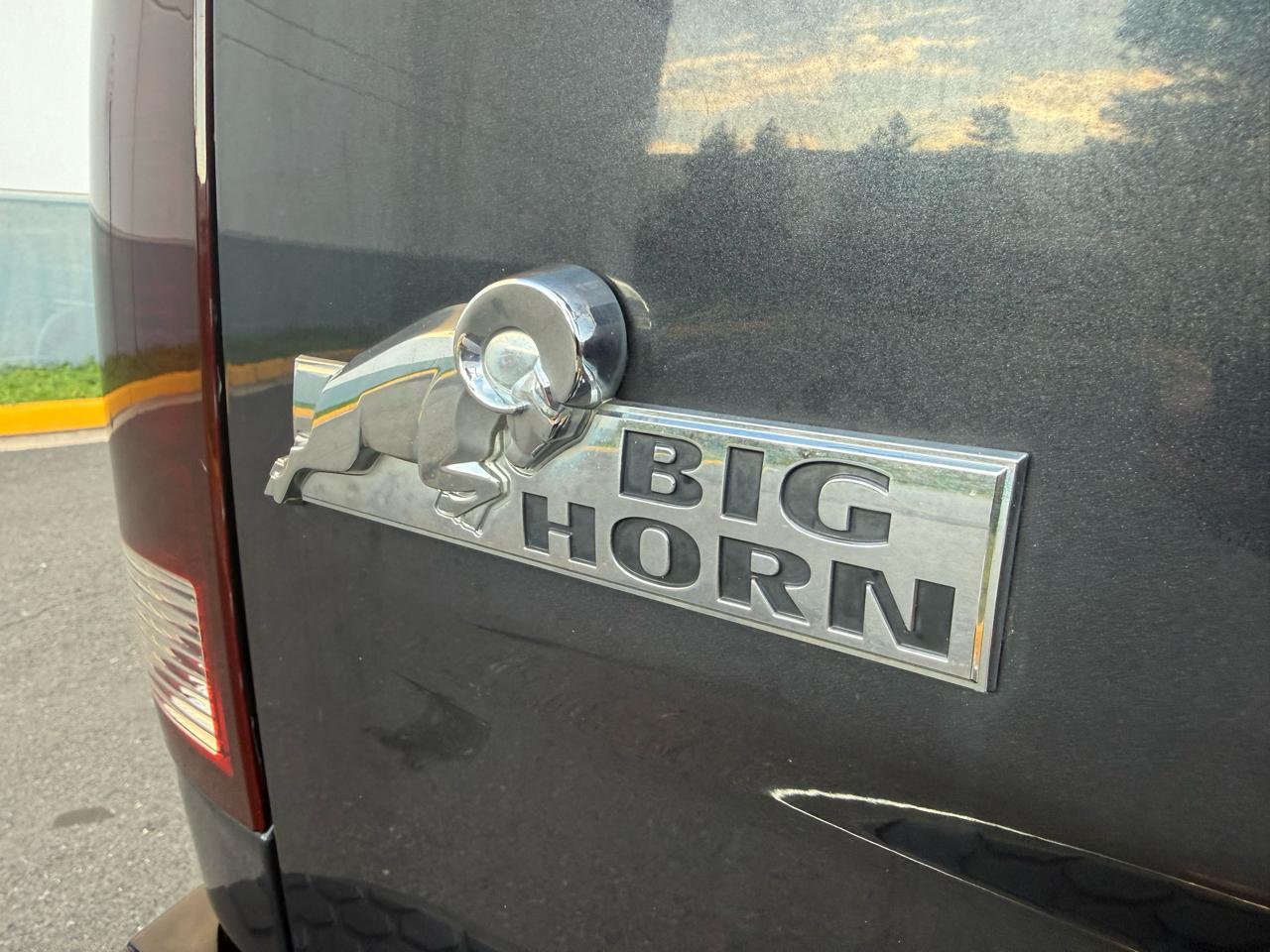 RAM 1500 4WD Crew Cab 140.5" Big Horn 2014