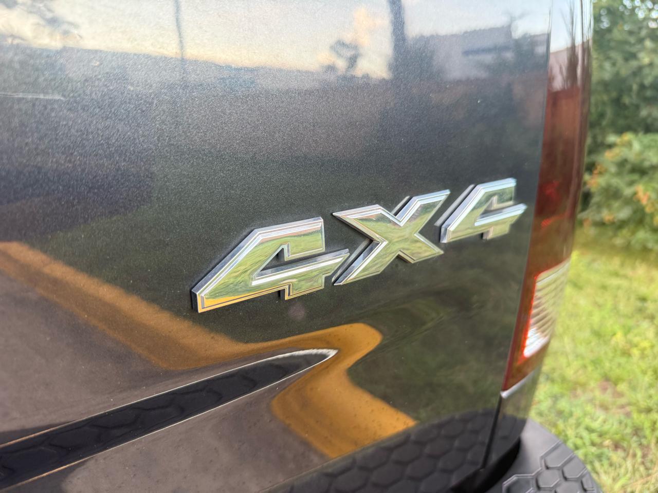 RAM 1500 4WD Crew Cab 140.5" Big Horn 2014