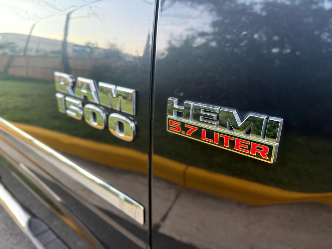 RAM 1500 4WD Crew Cab 140.5" Big Horn 2014