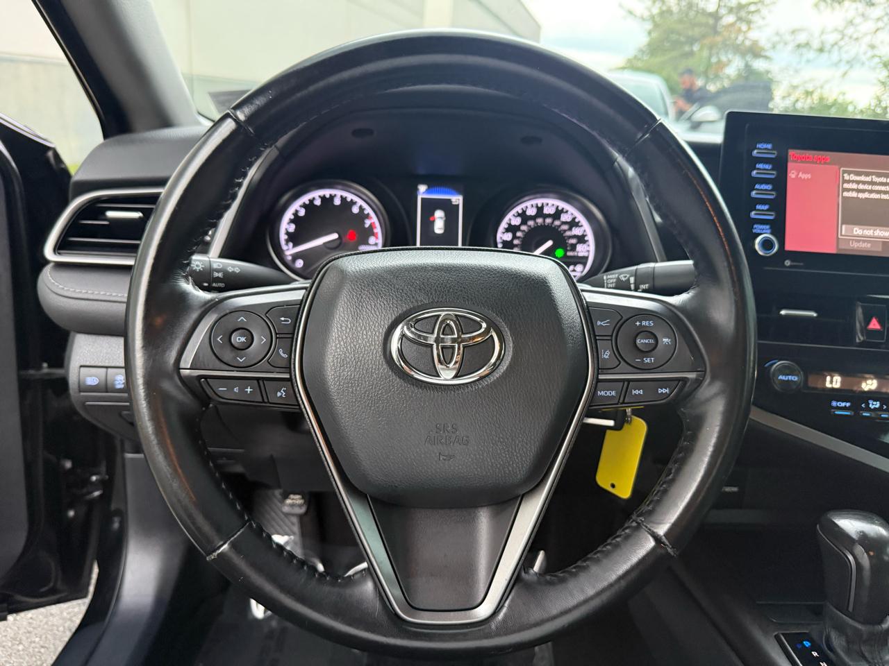 Toyota Camry SE Auto (Natl) 2021