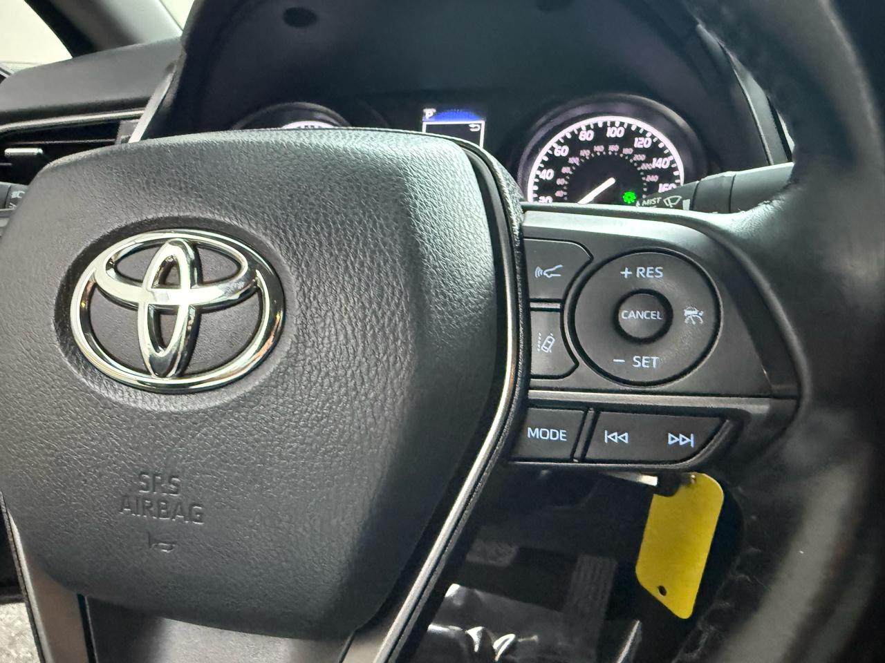 Toyota Camry SE Auto (Natl) 2021