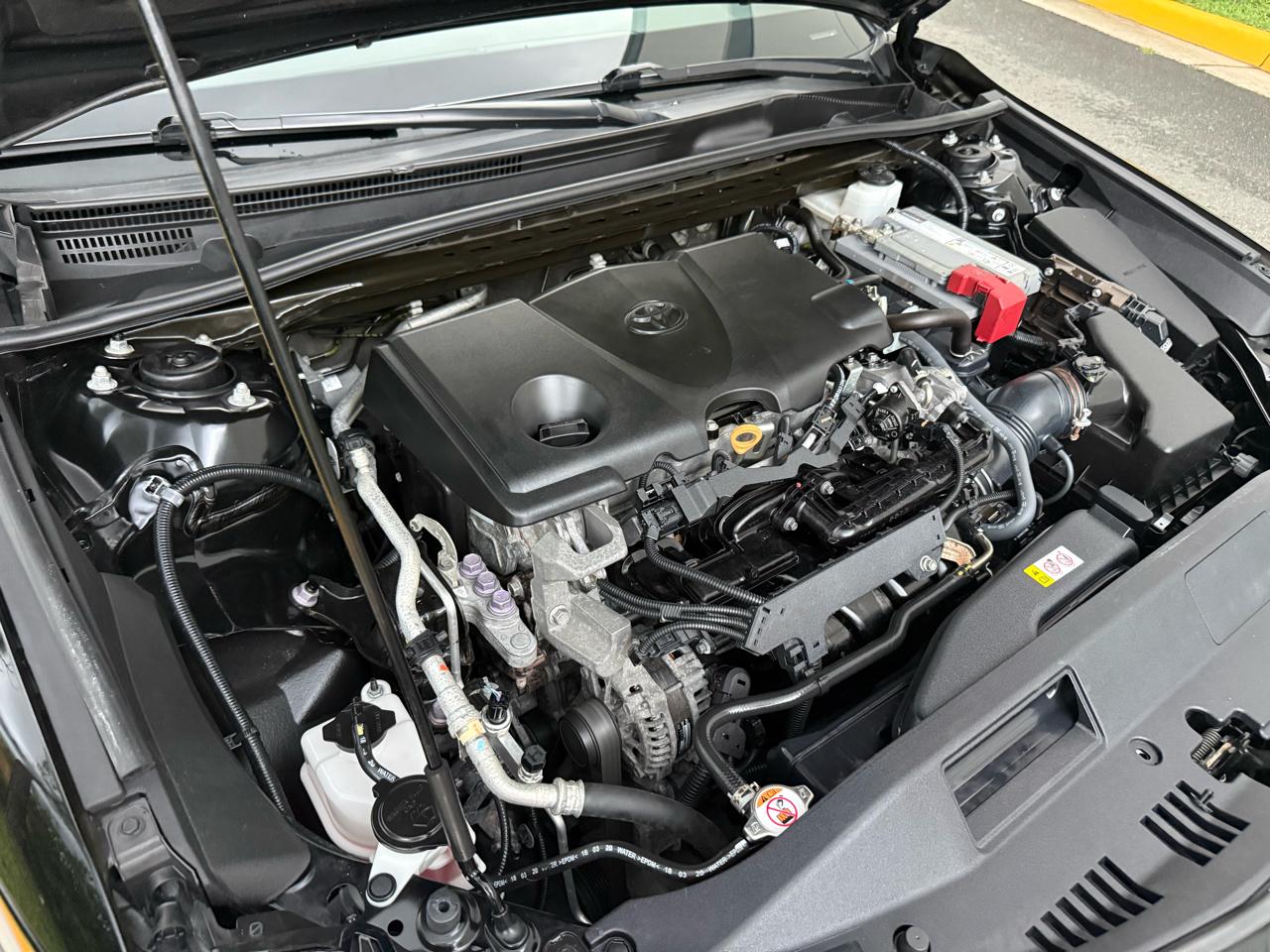Toyota Camry SE Auto (Natl) 2021