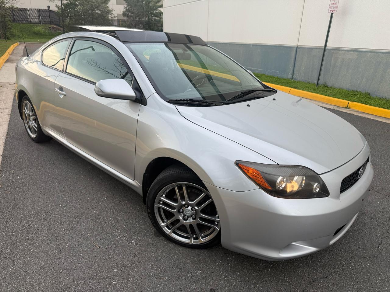 Scion tC 2dr HB Man (Natl) 2009