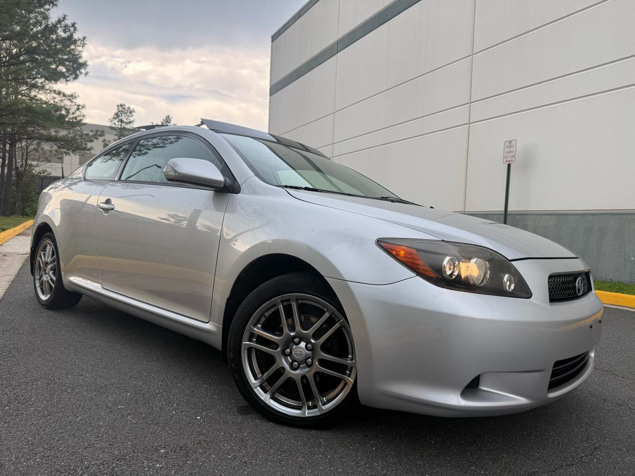 Scion tC 2dr HB Man (Natl) 2009