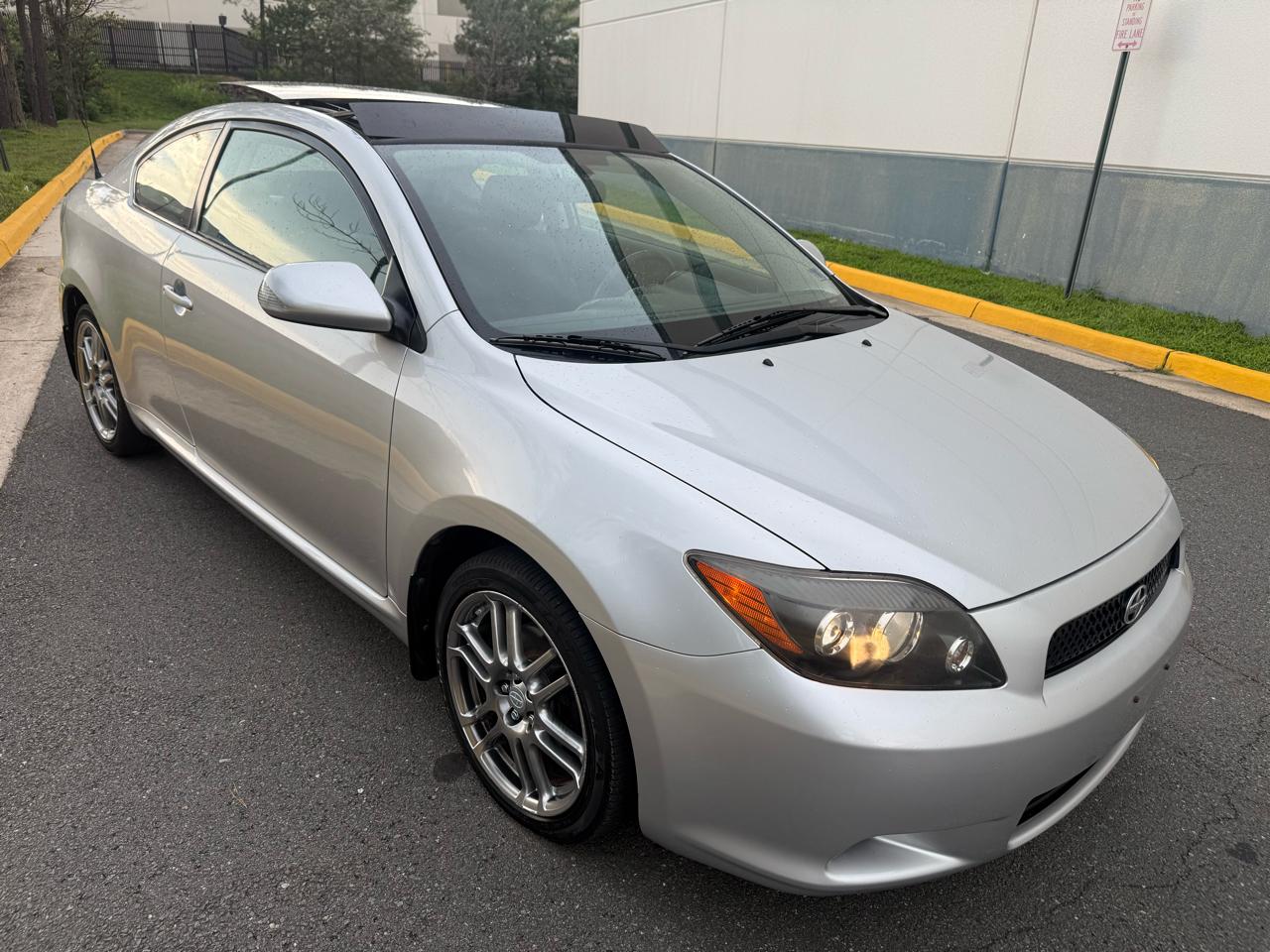 Scion tC 2dr HB Man (Natl) 2009