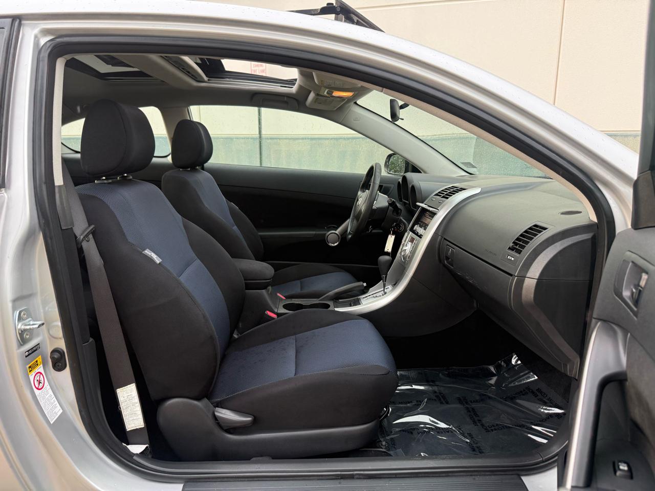 Scion tC 2dr HB Man (Natl) 2009