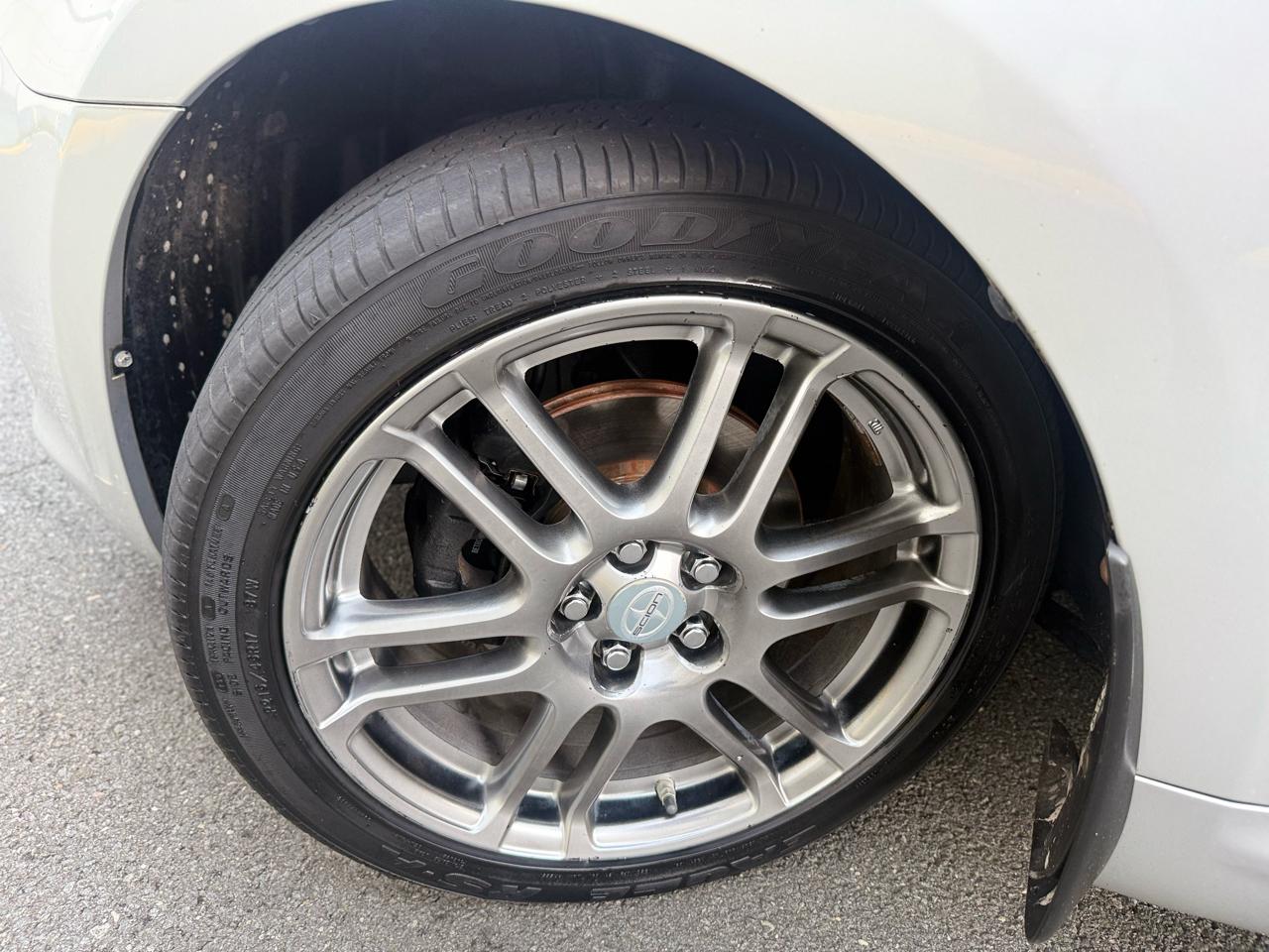 Scion tC 2dr HB Man (Natl) 2009