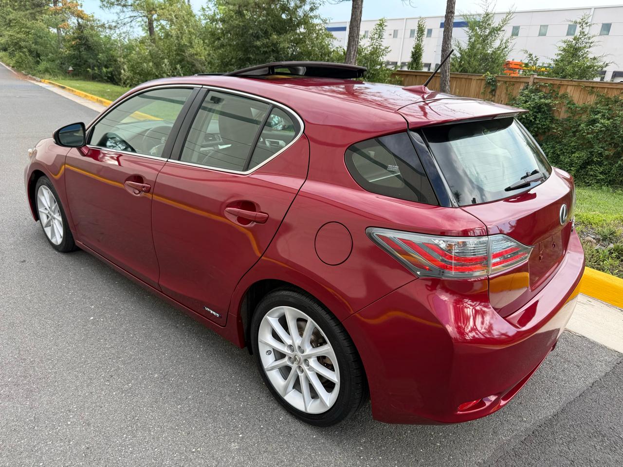 Lexus CT 200h FWD 4dr Hybrid 2011