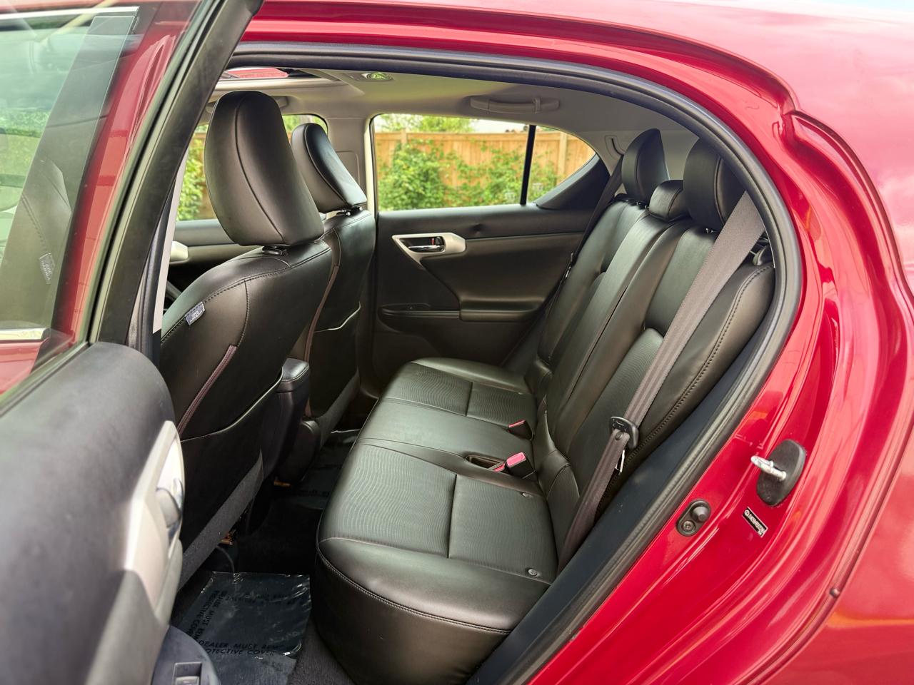 Lexus CT 200h FWD 4dr Hybrid 2011