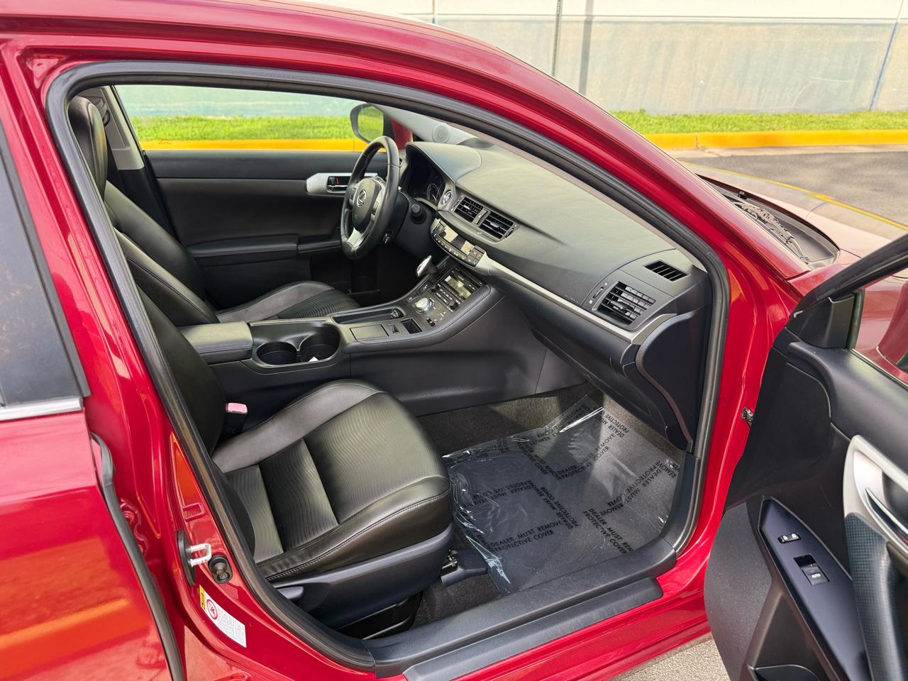 Lexus CT 200h FWD 4dr Hybrid 2011