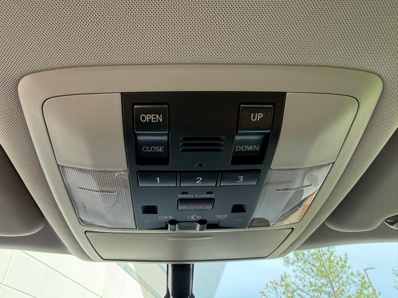 Lexus CT 200h FWD 4dr Hybrid 2011