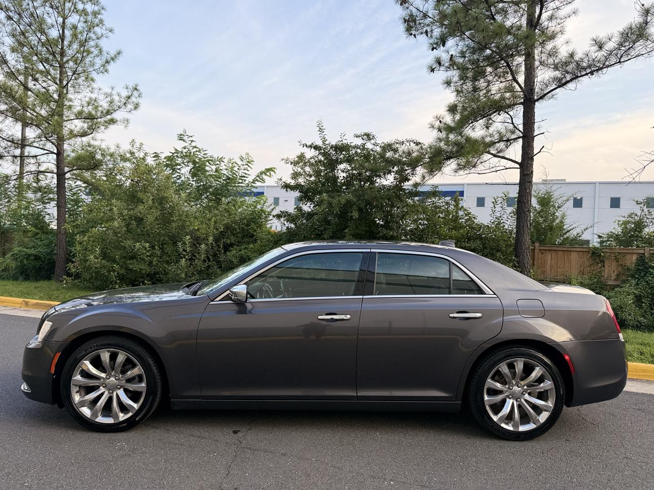 Chrysler 300 Limited RWD 2018