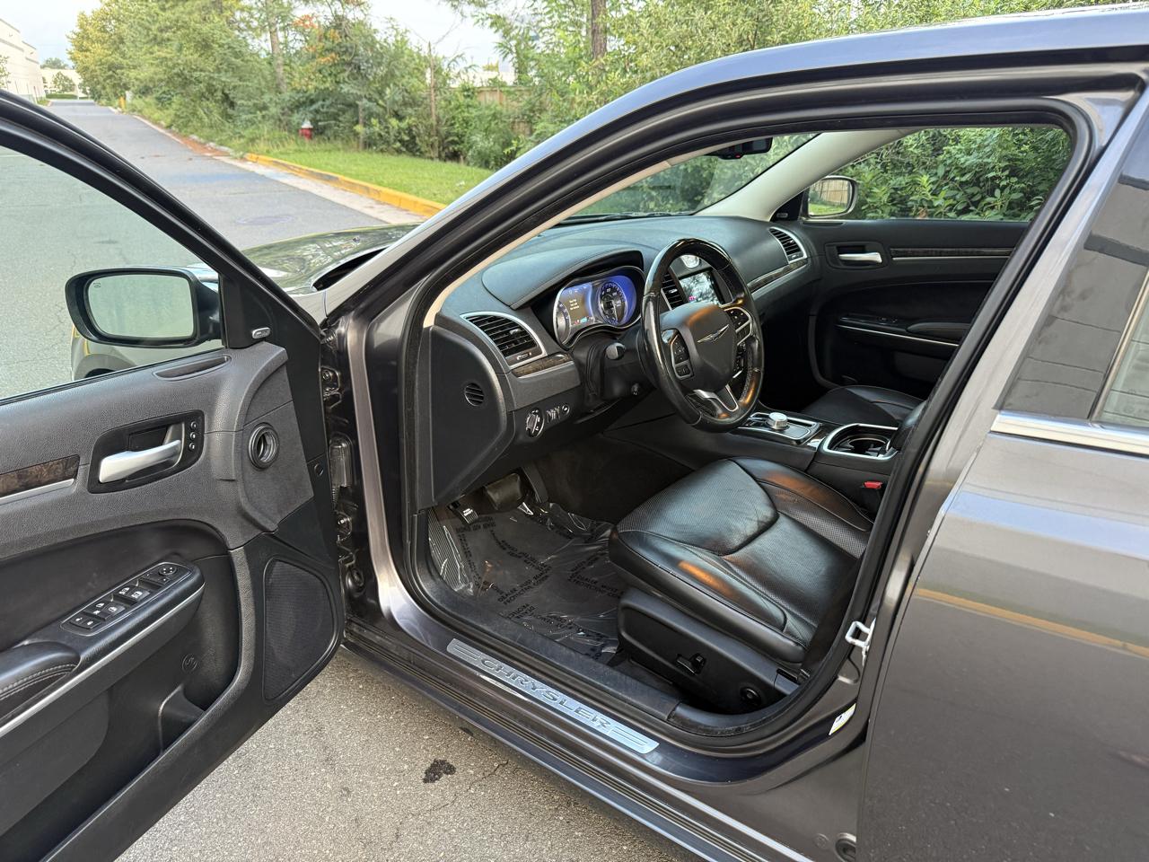 Chrysler 300 Limited RWD 2018