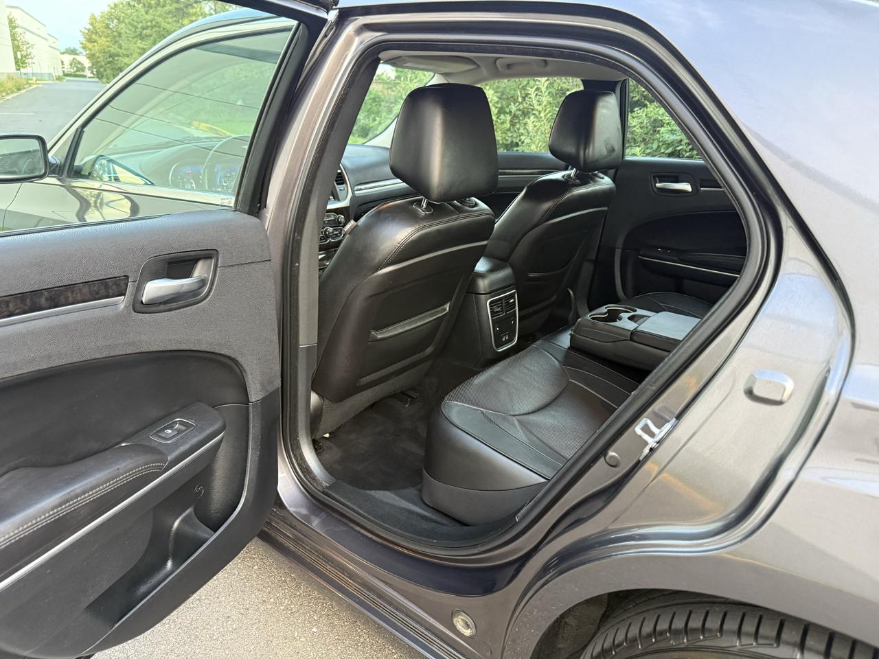 Chrysler 300 Limited RWD 2018