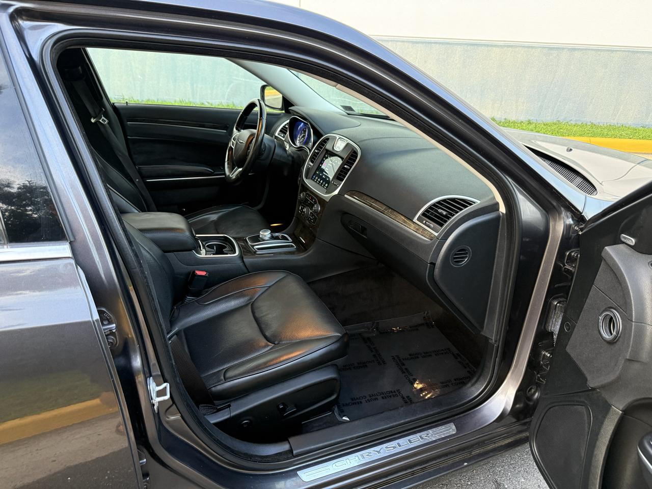 Chrysler 300 Limited RWD 2018