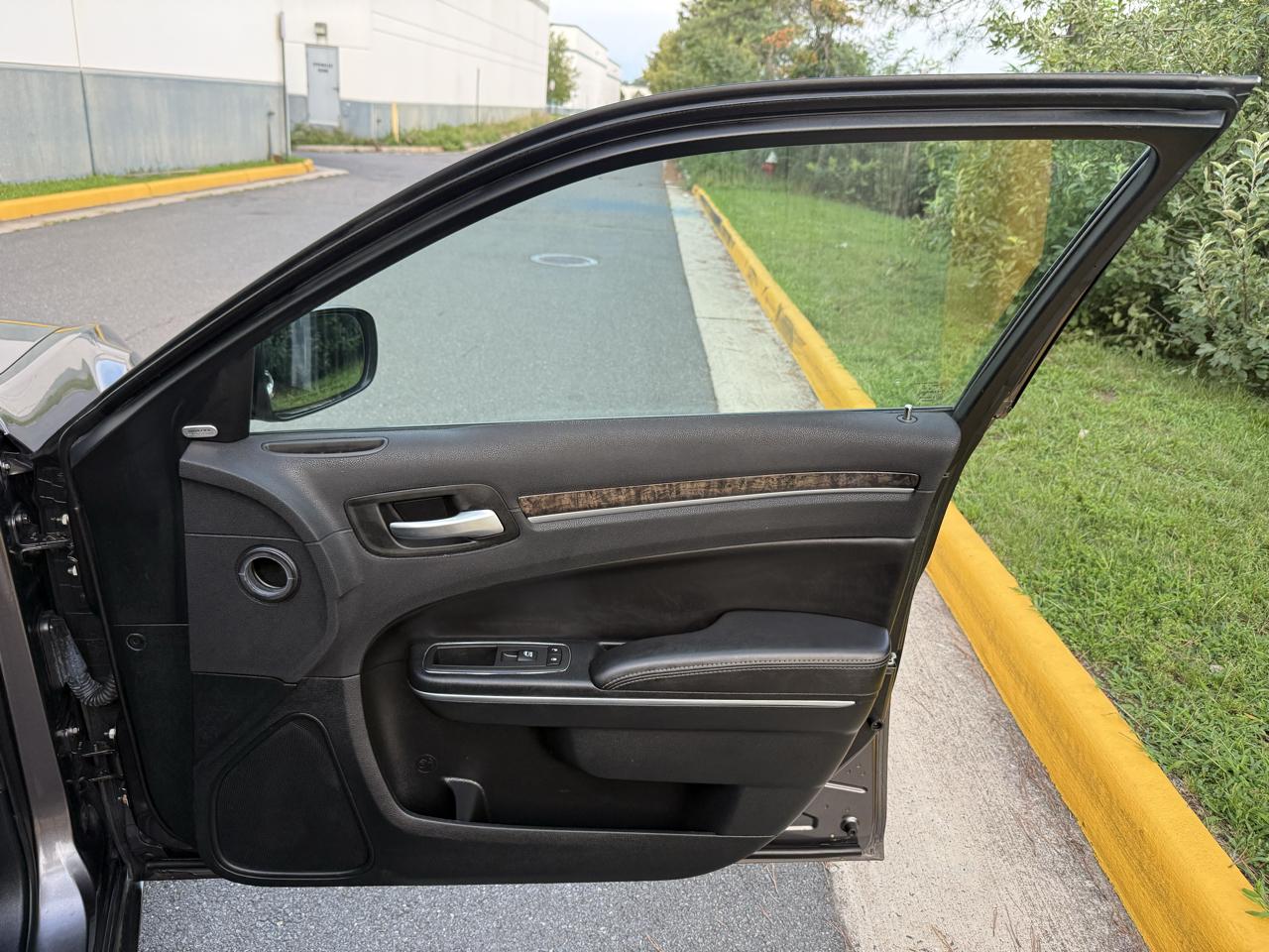 Chrysler 300 Limited RWD 2018