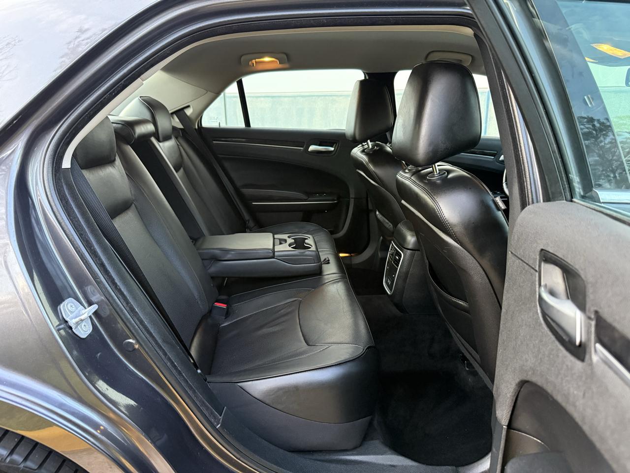 Chrysler 300 Limited RWD 2018
