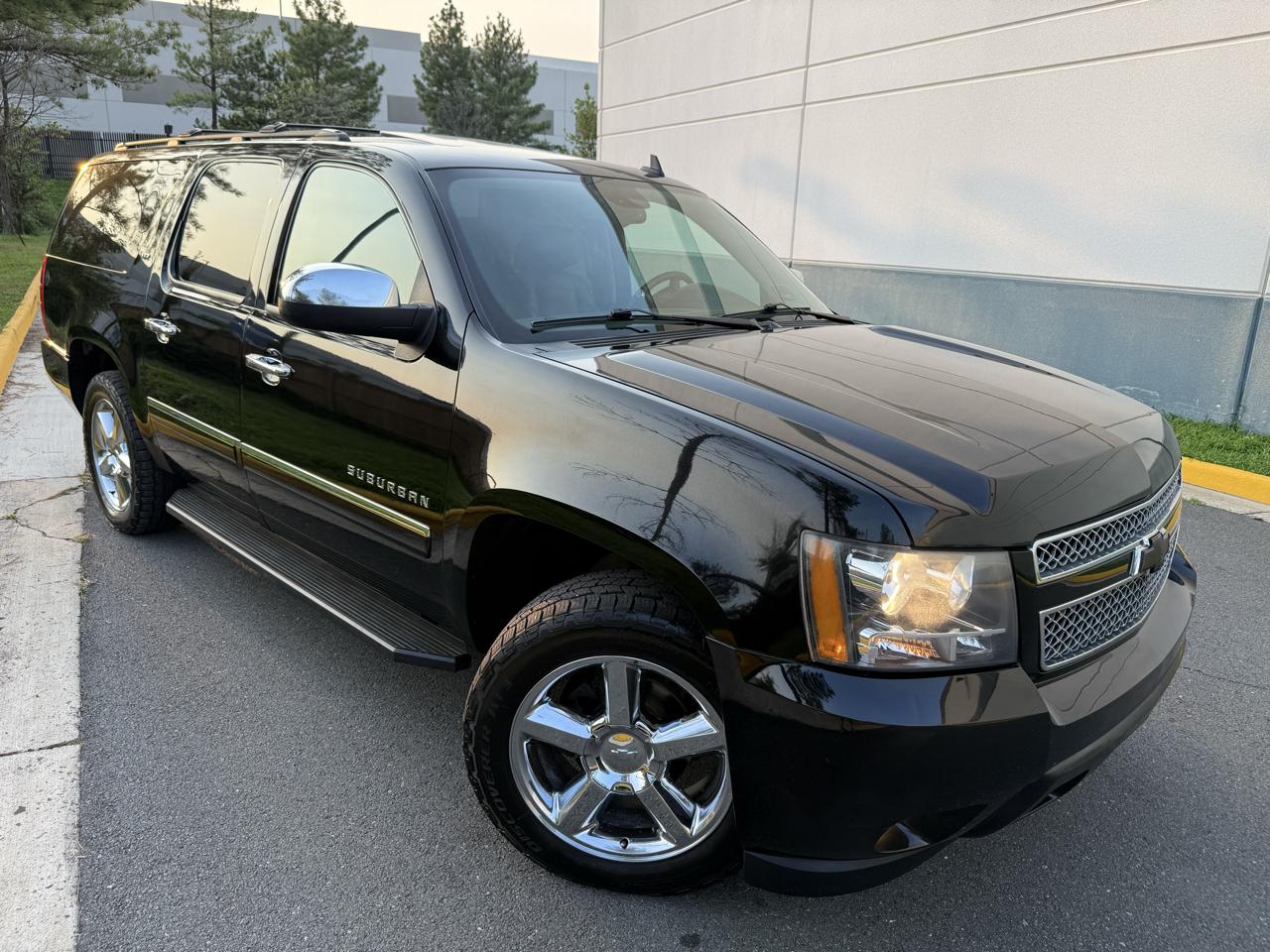 Chevrolet Suburban 4WD 4dr 1500 LTZ 2011