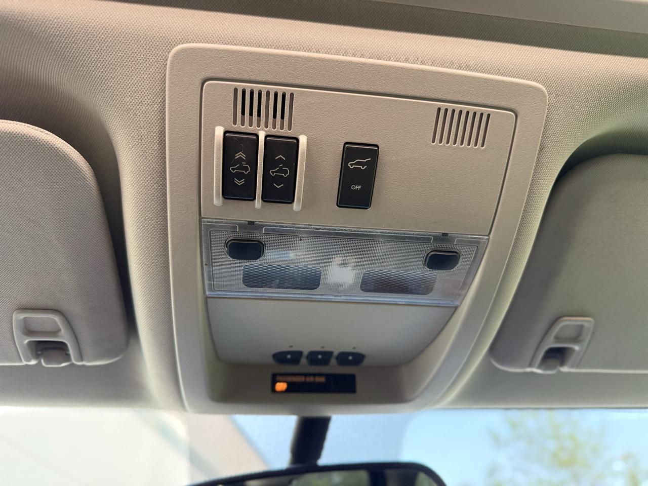 Chevrolet Suburban 4WD 4dr 1500 LTZ 2011