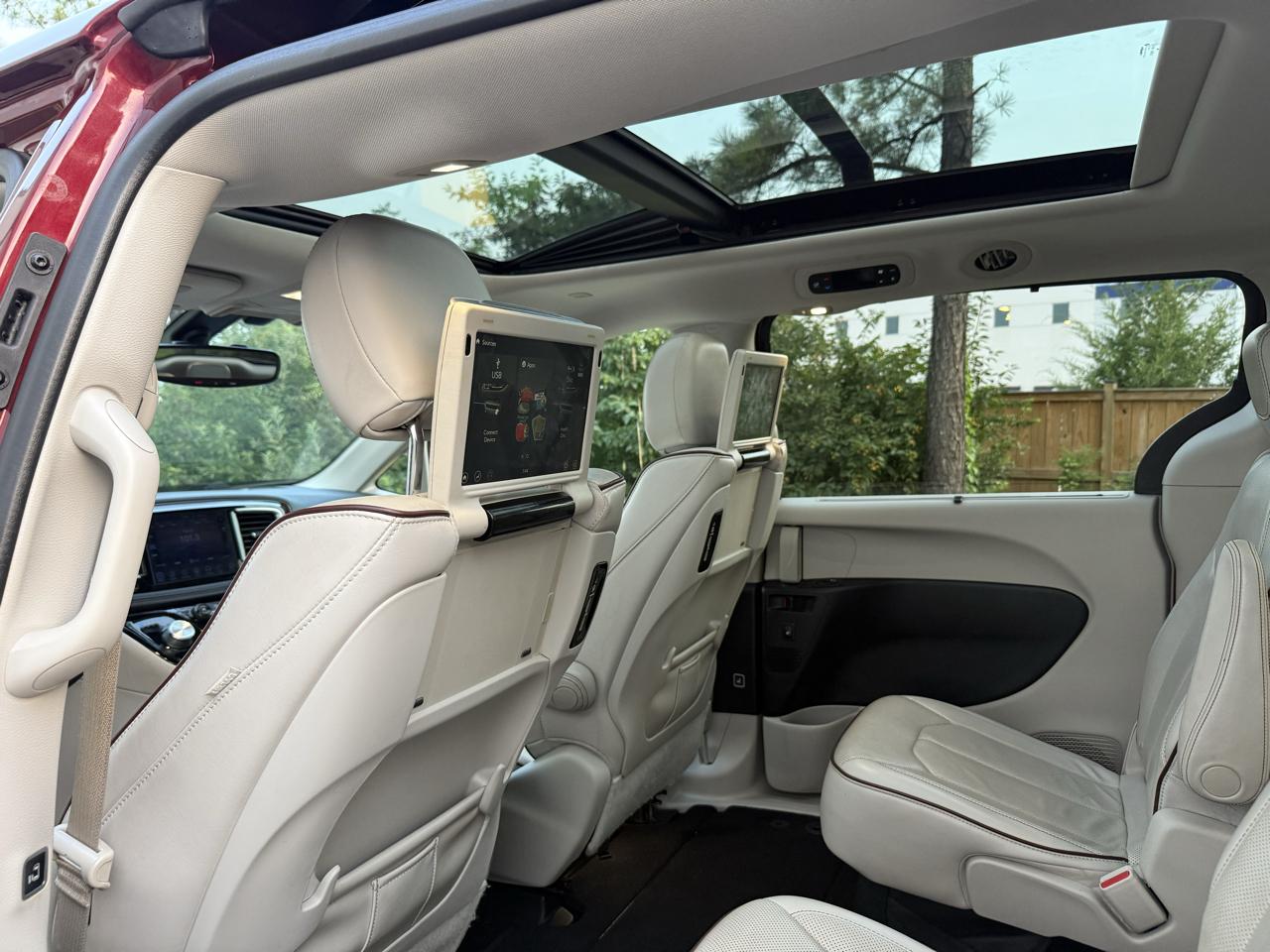 Chrysler Pacifica Limited FWD 2017