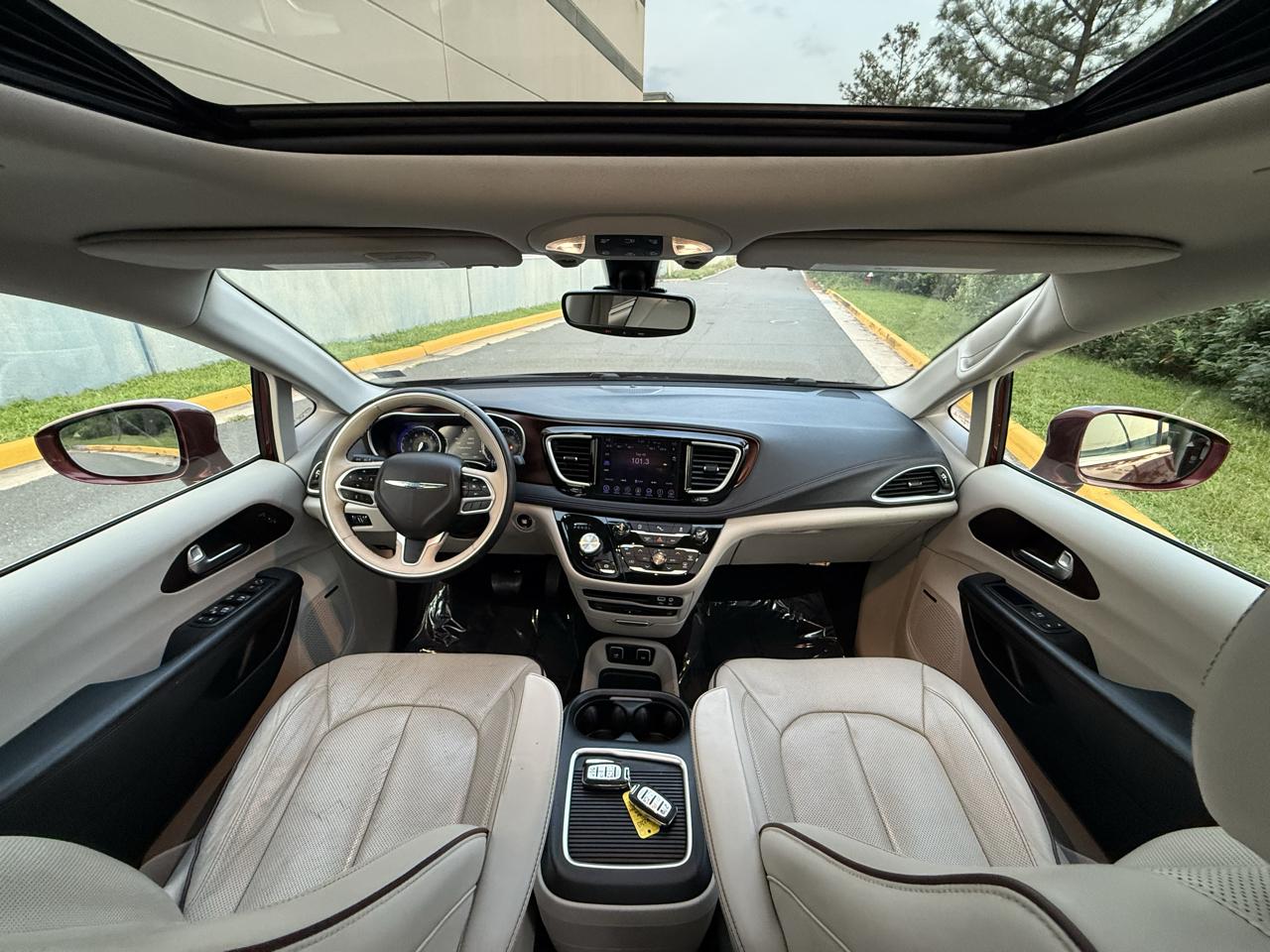 Chrysler Pacifica Limited FWD 2017