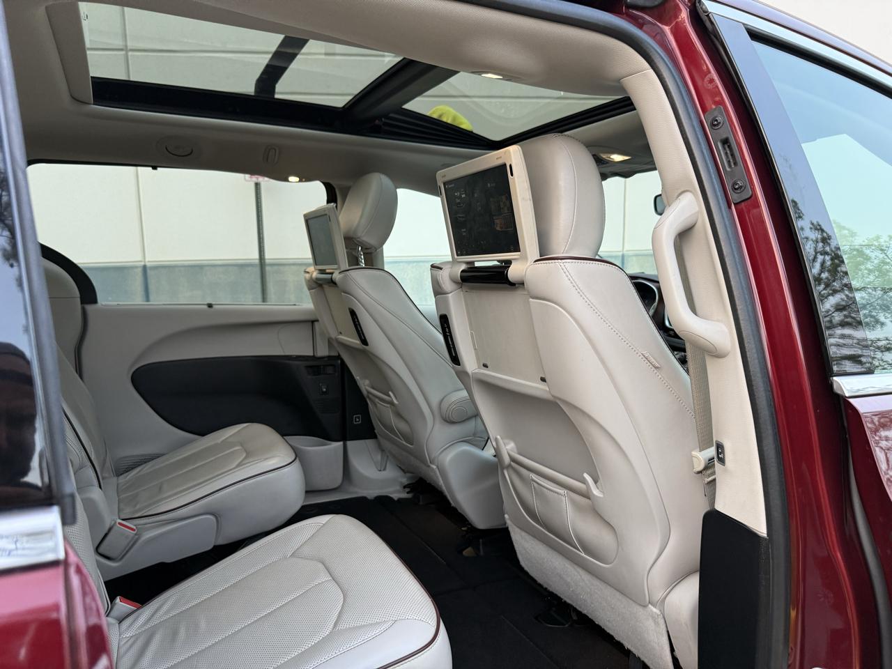Chrysler Pacifica Limited FWD 2017
