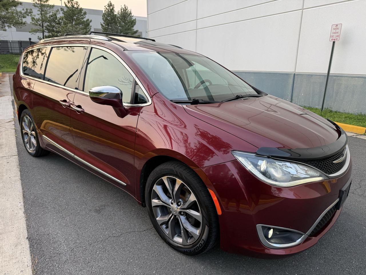 Chrysler Pacifica Limited FWD 2017