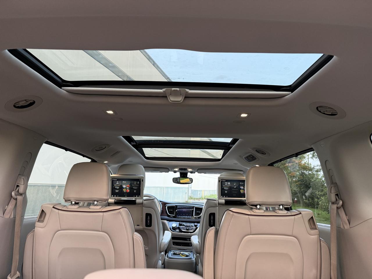 Chrysler Pacifica Limited FWD 2017