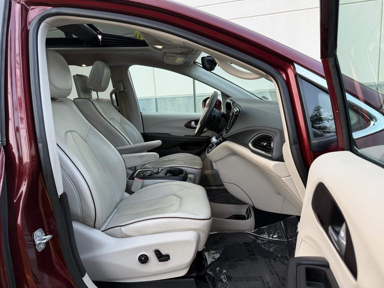 Chrysler Pacifica Limited FWD 2017