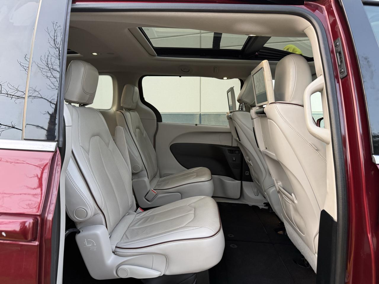 Chrysler Pacifica Limited FWD 2017