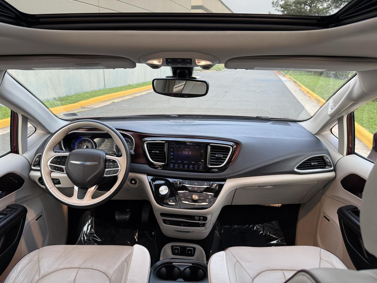 Chrysler Pacifica Limited FWD 2017
