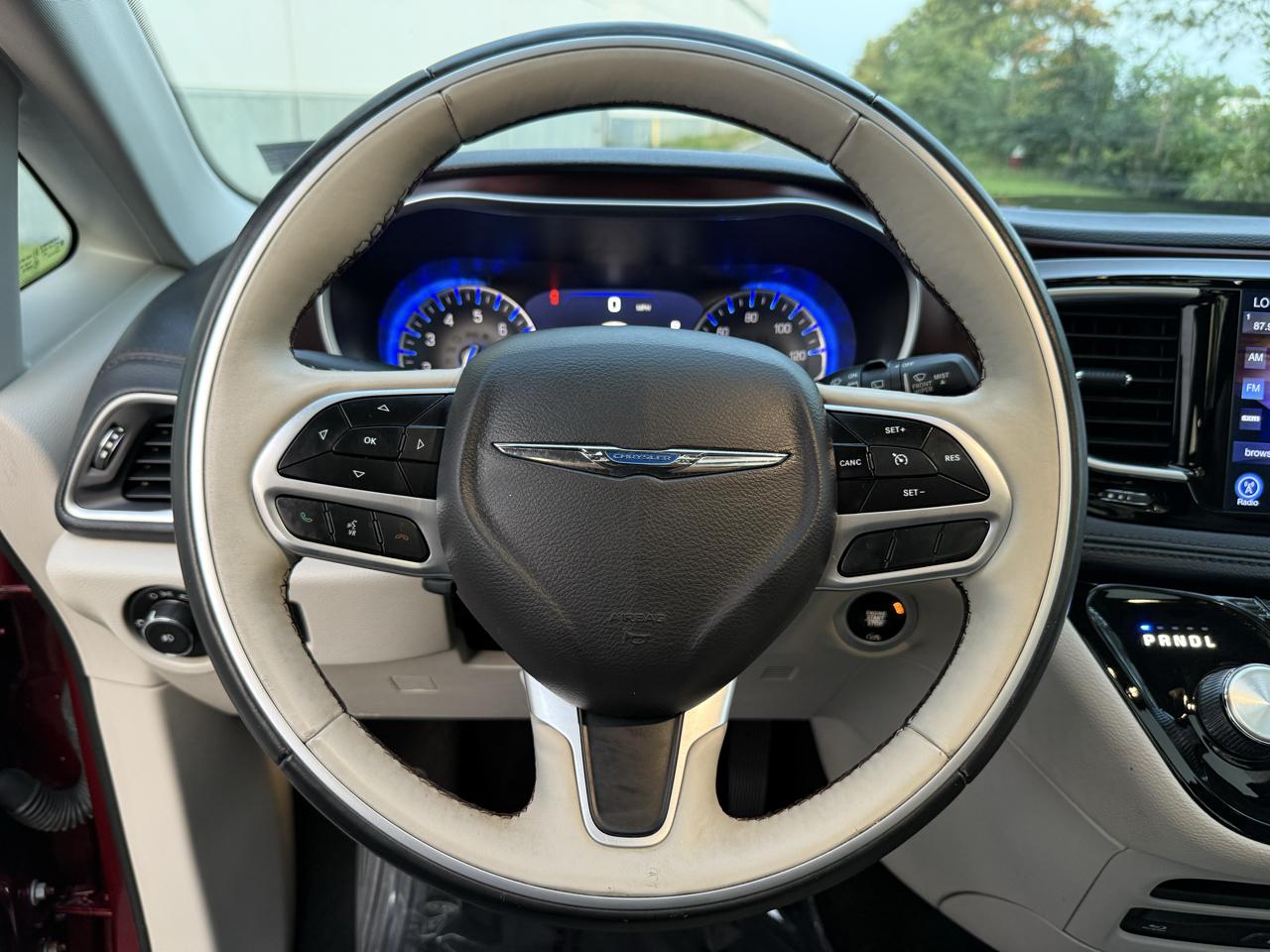 Chrysler Pacifica Limited FWD 2017