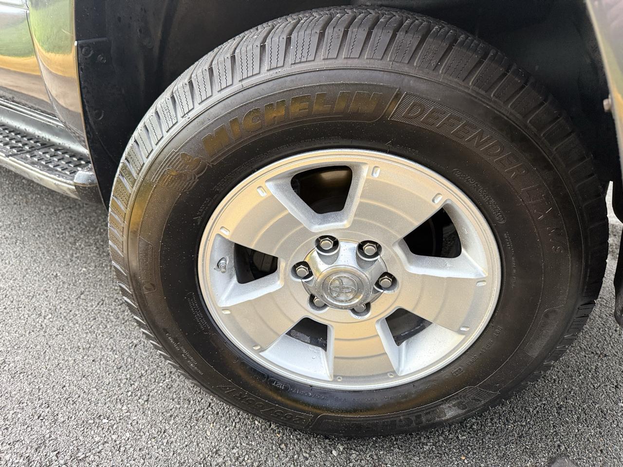 Toyota 4Runner 4dr SR5 V6 Auto 4WD (Natl) 2005