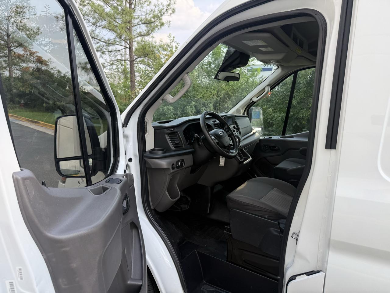 Ford Transit Cargo Van T-250 130" Med Rf 9070 GVWR AWD 2020