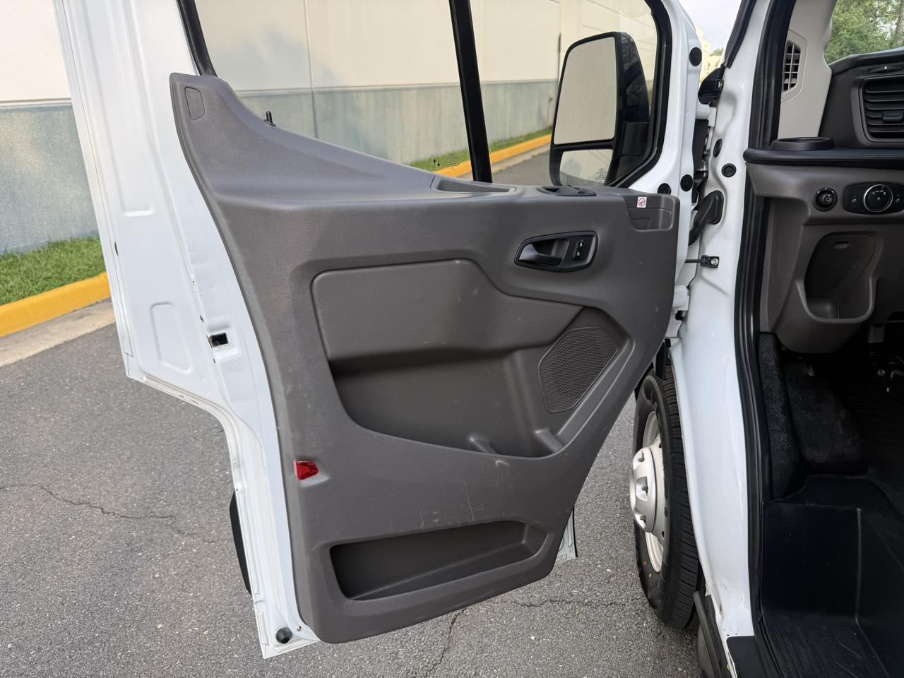 Ford Transit Cargo Van T-250 130" Med Rf 9070 GVWR AWD 2020