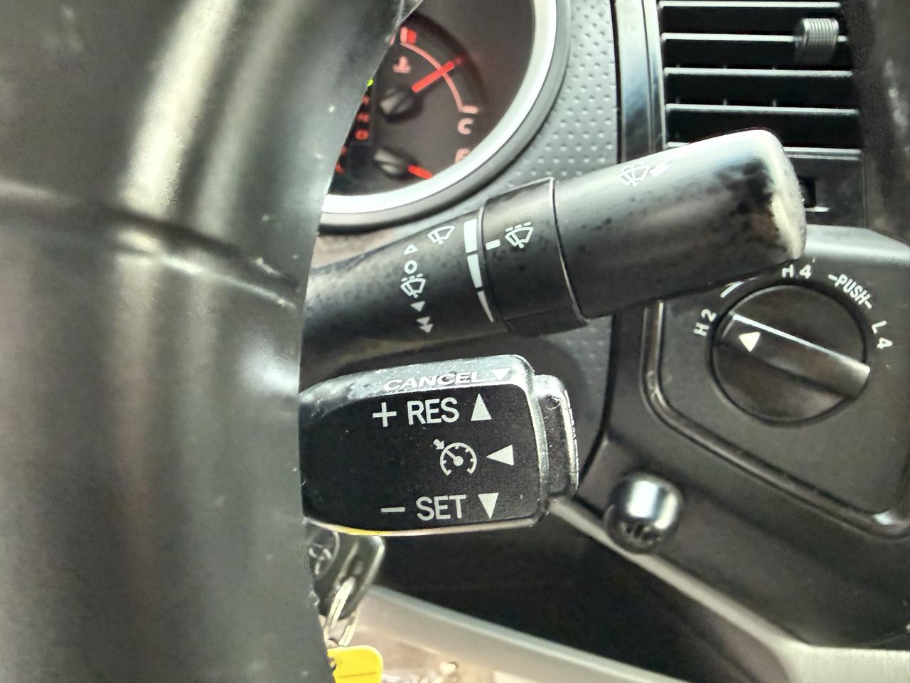 Toyota Tacoma 4WD Access I4 MT (Natl) 2011