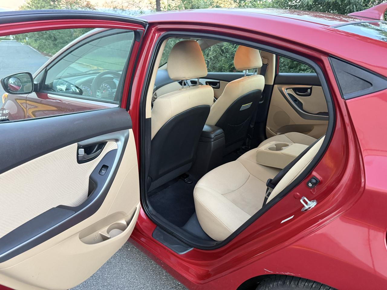 Hyundai Elantra 4dr Sdn Auto GLS PZEV (Ulsan Plant) *Ltd Avail* 2013